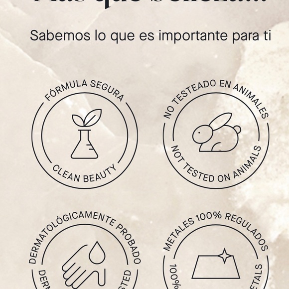 Compact Powder Highlighter / Polvo Iluminador Compacto - Picture 6 of 6